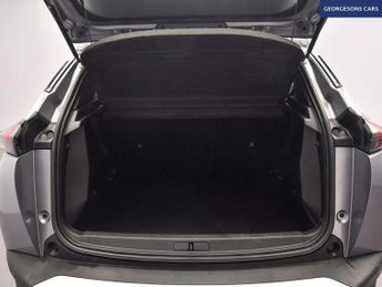 PEUGEOT E-2008 50kWh Active Premium SUV 5dr Electric Auto (7kW Charger) (136 ps