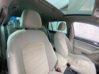 VOLKSWAGEN GOLF 1.4 TSI BlueMotion Tech ACT GT Edition Hatchback 5dr Petrol DSG 