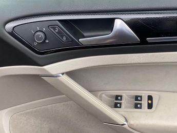 VOLKSWAGEN GOLF 1.4 TSI BlueMotion Tech ACT GT Edition Hatchback 5dr Petrol DSG 