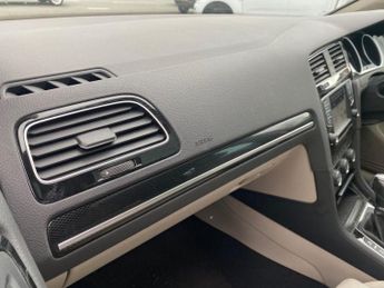 VOLKSWAGEN GOLF 1.4 TSI BlueMotion Tech ACT GT Edition Hatchback 5dr Petrol DSG 