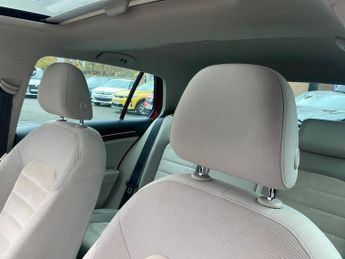 VOLKSWAGEN GOLF 1.4 TSI BlueMotion Tech ACT GT Edition Hatchback 5dr Petrol DSG 