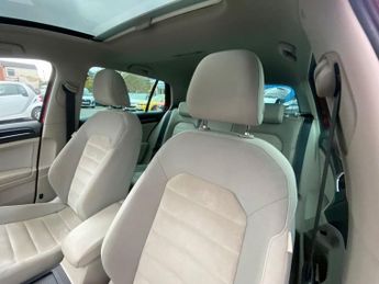 VOLKSWAGEN GOLF 1.4 TSI BlueMotion Tech ACT GT Edition Hatchback 5dr Petrol DSG 