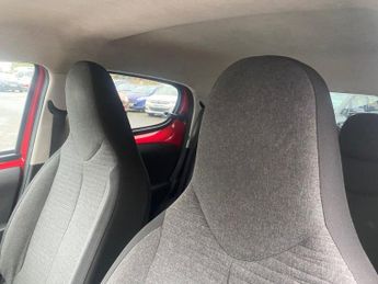 CITROEN C1 1.2 PureTech Flair Hatchback 5dr Petrol Manual Euro 6 (82 ps)