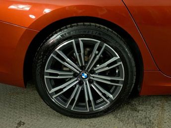 BMW 3 SERIES 2.0 320d MHT M Sport Saloon 4dr Diesel Hybrid Auto Euro 6 (s/s) 