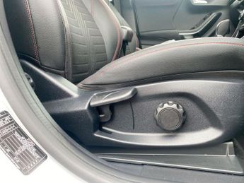 FORD PUMA 1.0T EcoBoost MHEV ST-Line X SUV 5dr Petrol Hybrid DCT Euro 6 (s