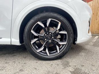 FORD PUMA 1.0T EcoBoost MHEV ST-Line X SUV 5dr Petrol Hybrid DCT Euro 6 (s