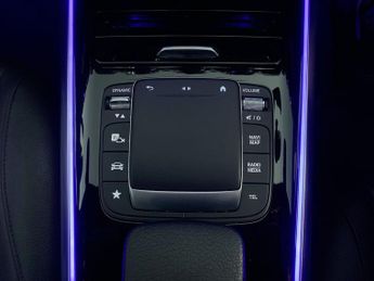 MERCEDES-BENZ EQA EQA 250+ 70.5kWh Sport SUV 5dr Electric Auto (190 ps)