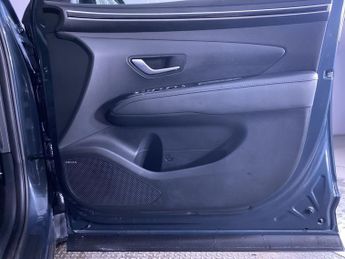 HYUNDAI TUCSON 1.6 h T-GDi Premium SUV 5dr Petrol Hybrid Auto Euro 6 (s/s) (230