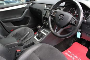 SKODA OCTAVIA 2.0 TDI SE L Estate 5dr Diesel Manual Euro 6 (s/s) (150 ps)