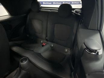 MINI CONVERTIBLE 1.5 Cooper Convertible 2dr Petrol Manual Euro 6 (s/s) (136 ps) -