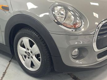 MINI CONVERTIBLE 1.5 Cooper Convertible 2dr Petrol Manual Euro 6 (s/s) (136 ps) -