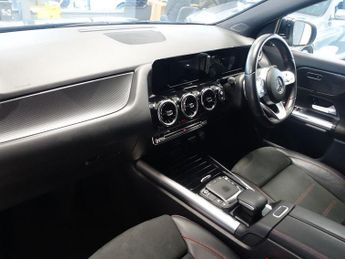 MERCEDES-BENZ GLA 1.3 GLA200 AMG Line SUV 5dr Petrol 7G-DCT Euro 6 (s/s) (163 ps)