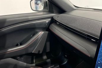 FORD MUSTANG MACH-E Standard Range 70kWh SUV 5dr Electric Automatic AWD (269 ps) 360