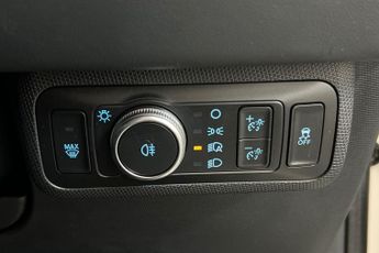 FORD MUSTANG MACH-E Standard Range 70kWh SUV 5dr Electric Automatic AWD (269 ps) 360