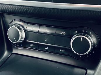MERCEDES-BENZ A CLASS 1.5 A180 CDI Sport Hatchback 5dr Diesel 7G-DCT Euro 5 (s/s) (109