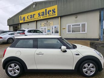 MINI Hatch 1.5 Cooper Classic Hatchback 3dr Petrol Manual Euro 6 (s/s) (136