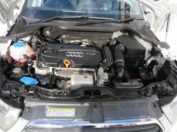 AUDI A1 1.4 TFSI Sport Sportback 5dr Petrol S Tronic Euro 5 (s/s) (122 p