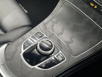 MERCEDES-BENZ GLC 2.1 GLC220d AMG Line (Premium) SUV 5dr Diesel G-Tronic+ 4MATIC E