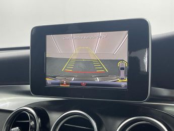 MERCEDES-BENZ GLC 2.1 GLC220d AMG Line (Premium) SUV 5dr Diesel G-Tronic+ 4MATIC E