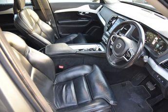 VOLVO XC90 2.0h T8 Twin Engine 10.4kWh Momentum Pro SUV 5dr Petrol Plug-in 