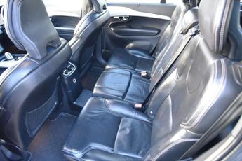 VOLVO XC90 2.0h T8 Twin Engine 10.4kWh Momentum Pro SUV 5dr Petrol Plug-in 
