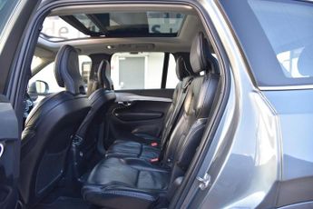 VOLVO XC90 2.0h T8 Twin Engine 10.4kWh Momentum Pro SUV 5dr Petrol Plug-in 