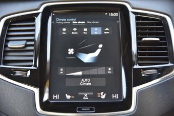 VOLVO XC90 2.0h T8 Twin Engine 10.4kWh Momentum Pro SUV 5dr Petrol Plug-in 