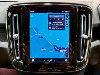 VOLVO XC40 Recharge 69kWh Core SUV 5dr Electric Auto (231 ps)