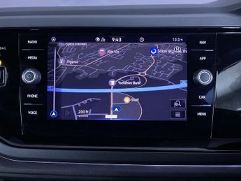 VOLKSWAGEN POLO 1.0 TSI R-Line Hatchback 5dr Petrol DSG Euro 6 (s/s) (110 ps)