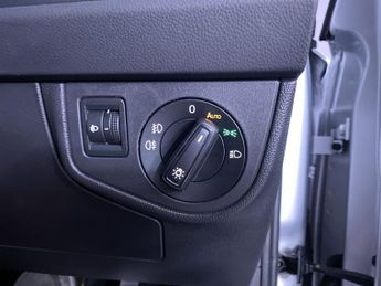 VOLKSWAGEN POLO 1.0 TSI R-Line Hatchback 5dr Petrol DSG Euro 6 (s/s) (110 ps)