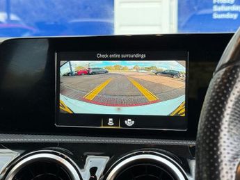 MERCEDES-BENZ A-CLASS 1.5 A180d AMG Line Hatchback 5dr Diesel 7G-DCT Euro 6 (s/s) (116