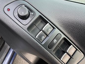 VOLKSWAGEN TIGUAN 2.0 TDI BlueMotion Tech Match SUV 5dr Diesel DSG 4WD Euro 6 (s/s