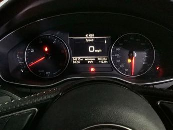 AUDI A4 AVANT 2.0 TDI S line Estate 5dr Diesel S Tronic quattro Euro 6 (s/s) (