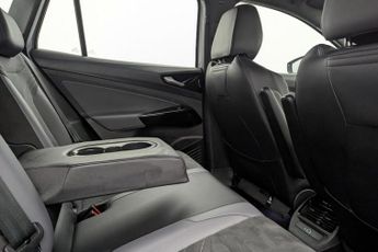 VOLKSWAGEN ID.4 Pure 52kWh Life SUV 5dr Electric Auto (148 ps)
