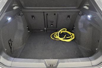 VOLKSWAGEN ID.4 Pure 52kWh Life SUV 5dr Electric Auto (148 ps)