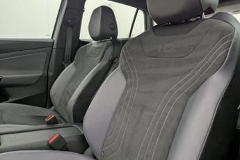 VOLKSWAGEN ID.4 Pure 52kWh Life SUV 5dr Electric Auto (148 ps)