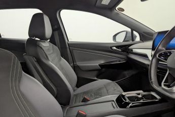 VOLKSWAGEN ID.4 Pure 52kWh Life SUV 5dr Electric Auto (148 ps)