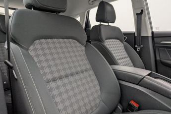 MG MG ZS 44.5kWh Excite SUV 5dr Electric Auto (143 ps)