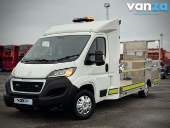 Peugeot Boxer BLUEHDI 335 LOW  LOADER / DROPSIDE / DROP & GO / SPECIALIST VEHI