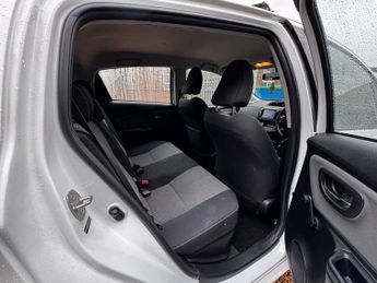 TOYOTA YARIS 1.5 VVT-h Icon Hatchback 5dr Petrol Hybrid E-CVT Euro 6 (101 ps)