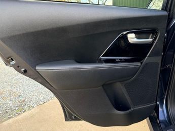 KIA NIRO 64kWh 4 SUV 5dr Electric Auto (201 bhp)