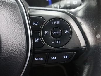 TOYOTA COROLLA 1.8 VVT-h GPF Icon Hatchback 5dr Petrol Hybrid CVT Euro 6 (s/s) 