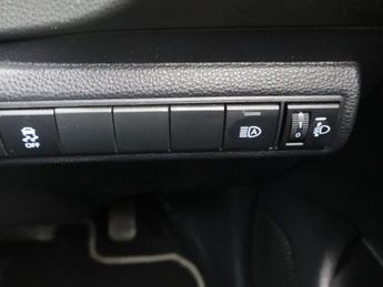 TOYOTA COROLLA 1.8 VVT-h GPF Icon Hatchback 5dr Petrol Hybrid CVT Euro 6 (s/s) 