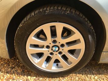 BMW 3 SERIES 2.0 320I SE 5d 148 BHP