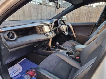 TOYOTA RAV4 2.0 V-Matic Icon SUV 5dr Petrol CVT 4WD Euro 6 (s/s) (151 ps)