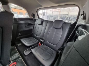BMW 2 Series GRAN TOURER 2.0 218d Luxury MPV 5dr Diesel Auto Euro 6 (s/s) (150 ps)