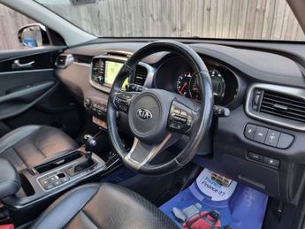 KIA SORENTO 2.2 CRDi KX-3 SUV 5dr Diesel Auto AWD Euro 6 (197 bhp)