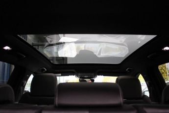 JAGUAR F-PACE 2.0 R-DYNAMIC SE MHEV 5d 202 BHP