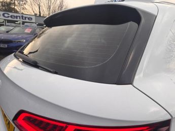 AUDI Q5 2.0 TDI 40 Sport SUV 5dr Diesel S Tronic quattro Euro 6 (s/s) (1