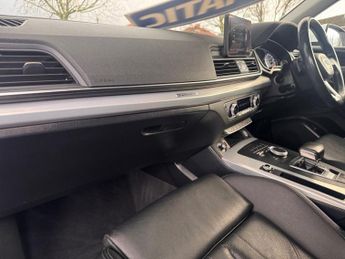 AUDI Q5 2.0 TDI 40 Sport SUV 5dr Diesel S Tronic quattro Euro 6 (s/s) (1